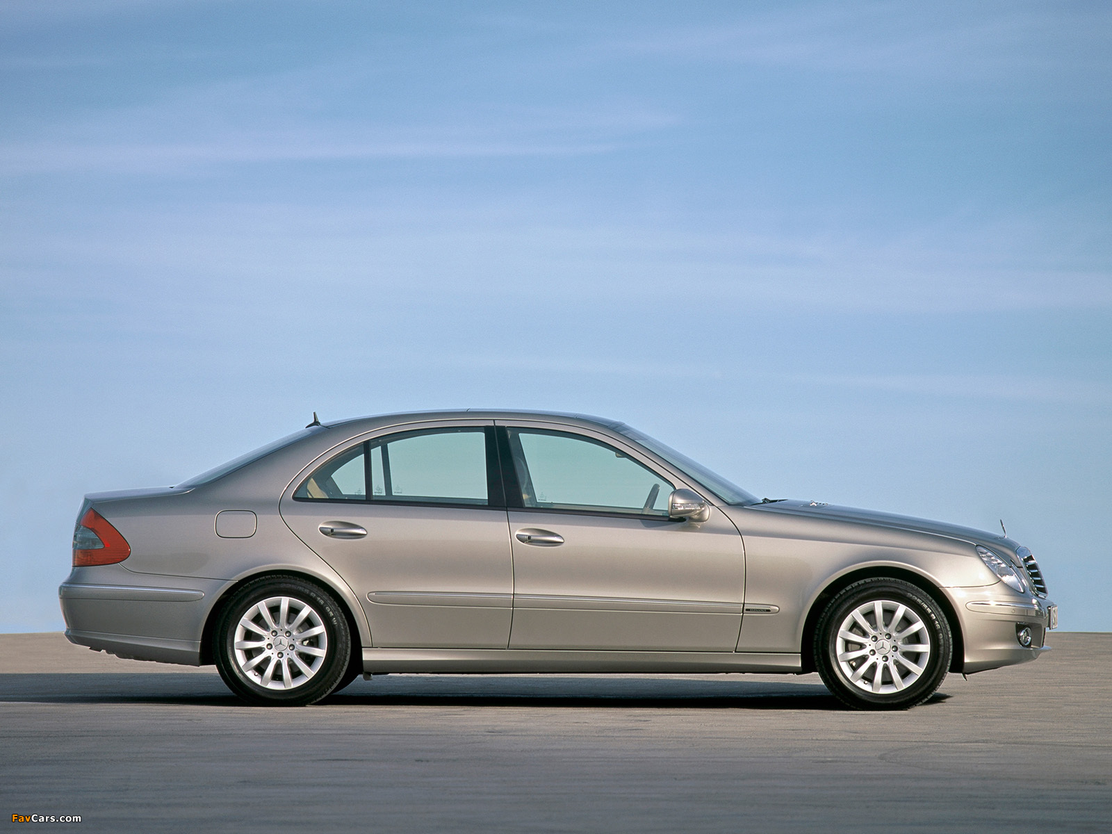 Mercedes-Benz E 350 (W211) 2006–09 wallpapers (1600 x 1200)