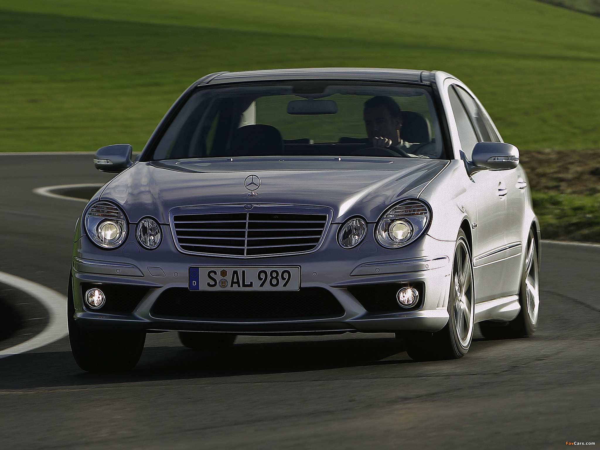 Mercedes-Benz E 63 AMG (W211) 2007–09 images (2048 x 1536)