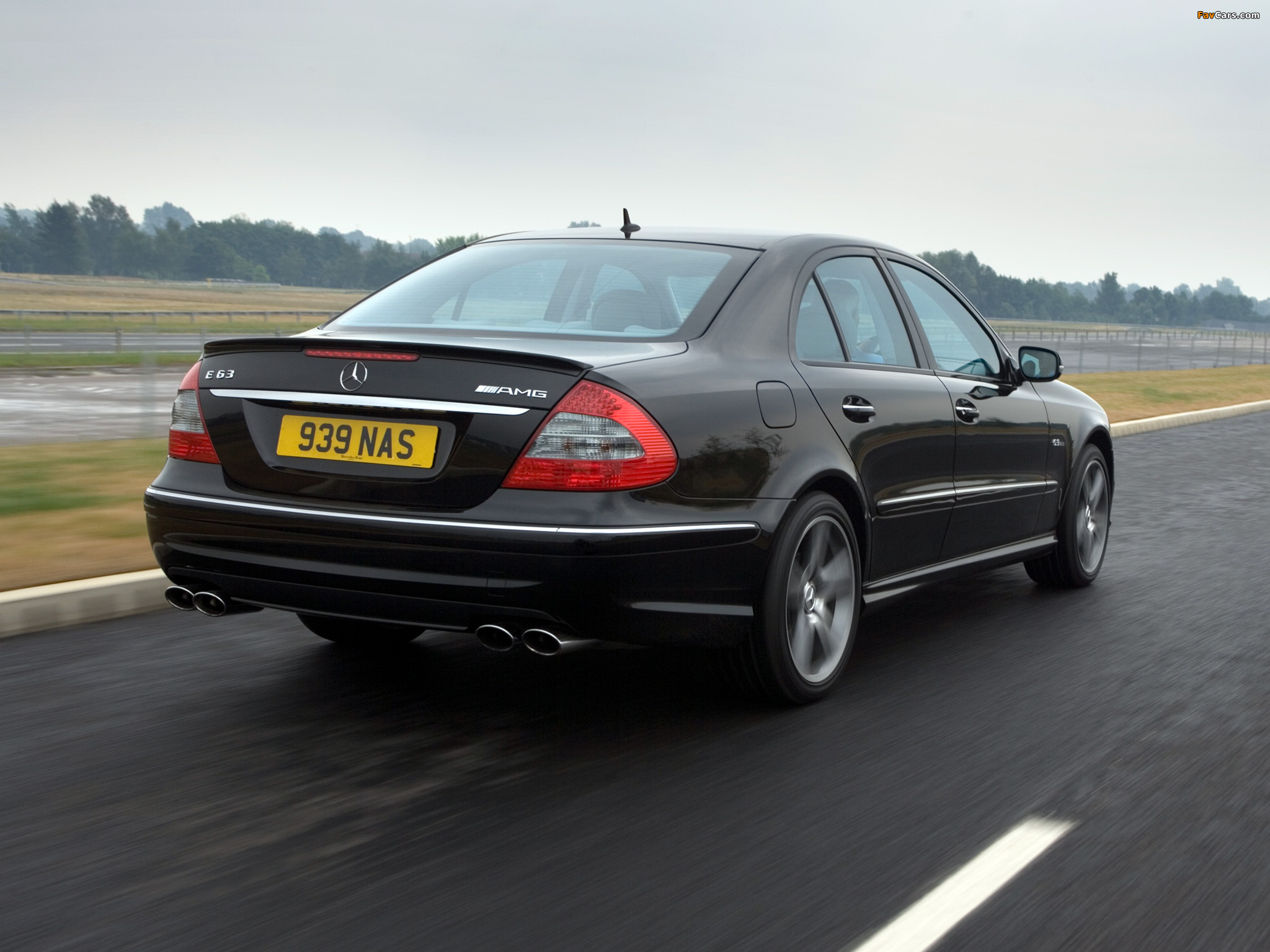 Mercedes-Benz E 63 AMG UK-spec (W211) 2007–09 images (2048 x 1536)