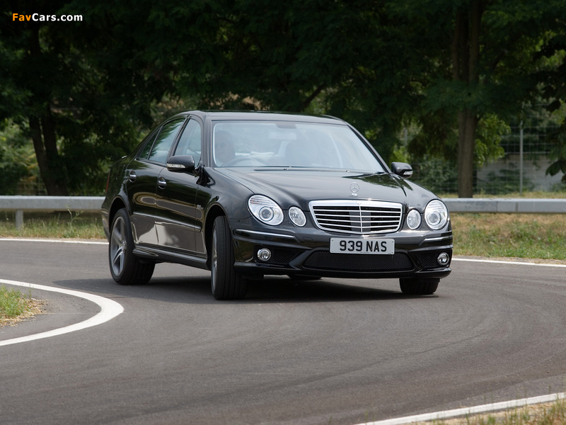 Mercedes-Benz E 63 AMG UK-spec (W211) 2007–09 images (800 x 600)