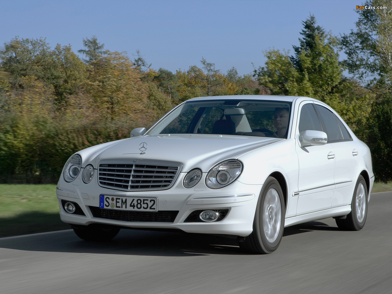 Mercedes-Benz E 300 BlueTec (W211) 2008–09 images (1280 x 960)