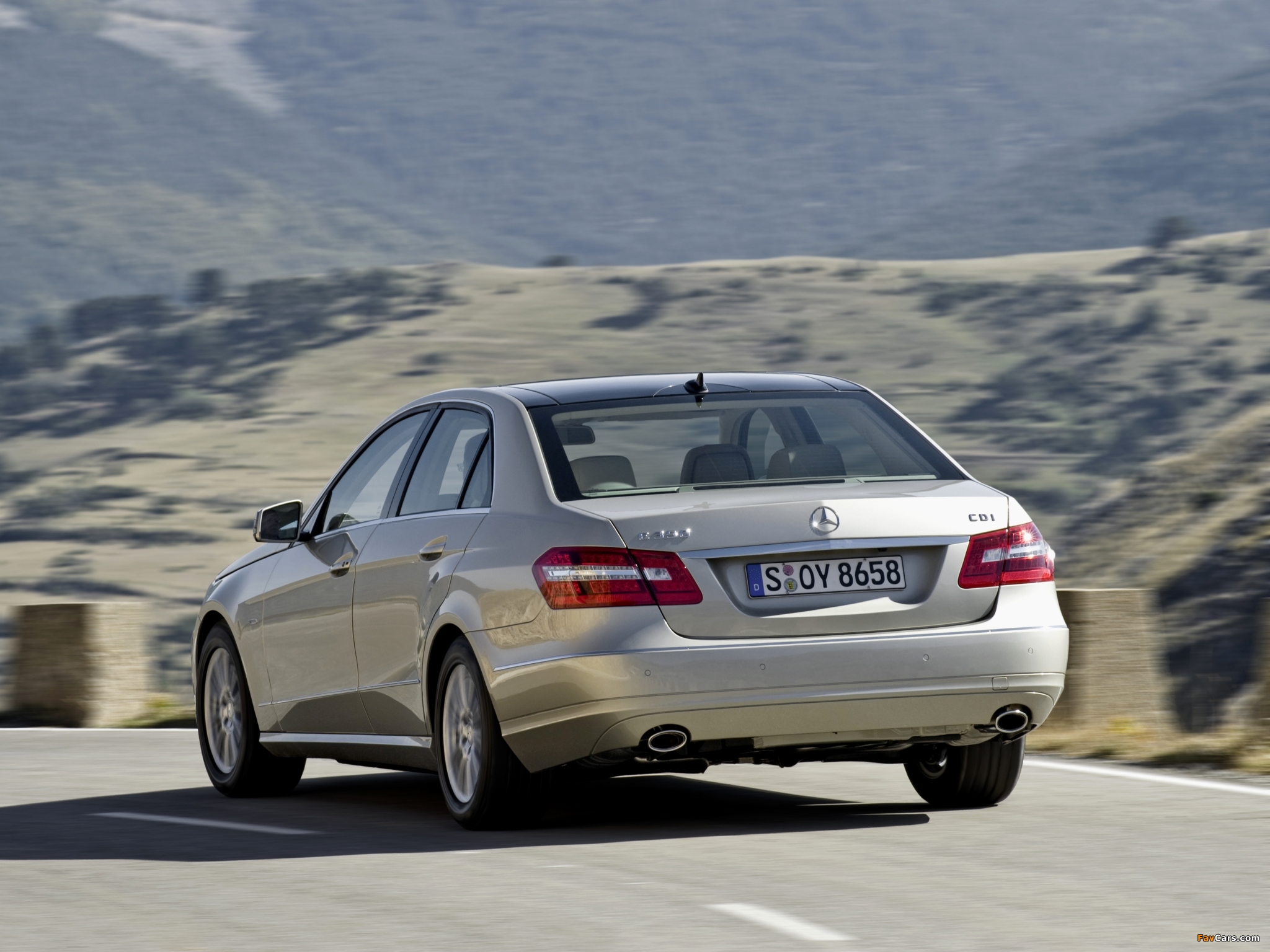 Mercedes-Benz E 350 CDI (W212) 2009–12 images (2048 x 1536)