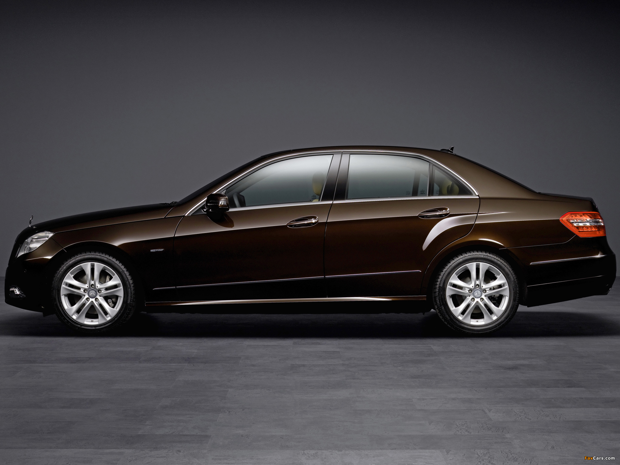 Mercedes-Benz E 350 CGI (W212) 2009–12 images (2048 x 1536)