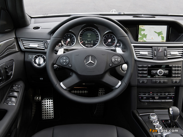 Mercedes-Benz E 63 AMG Estate (S212) 2009–11 images (640 x 480)