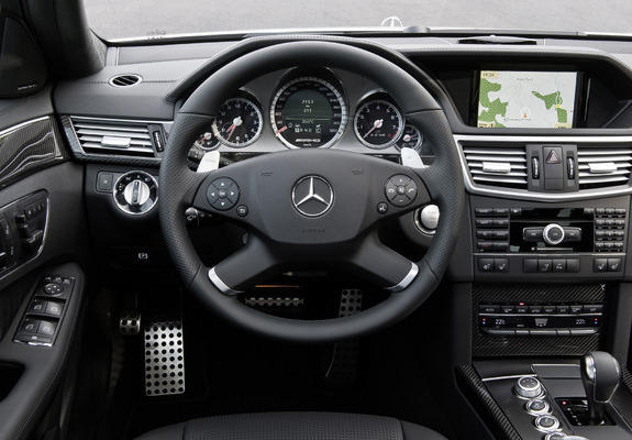Mercedes-Benz E 63 AMG Estate (S212) 2009–11 images