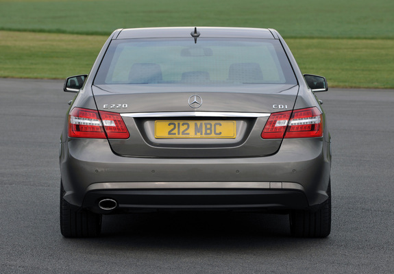 Mercedes-Benz E 220 CDI AMG Sports Package UK-spec (W212) 2009–12 images