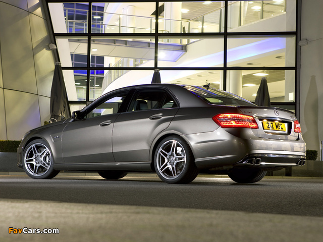 Mercedes-Benz E 63 AMG UK-spec (W212) 2009–11 photos (640 x 480)