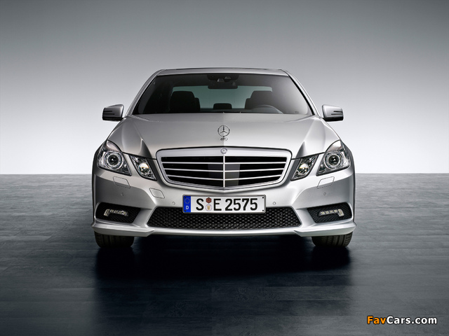 Mercedes-Benz E 500 AMG Sports Package (W212) 2009–12 photos (640 x 480)