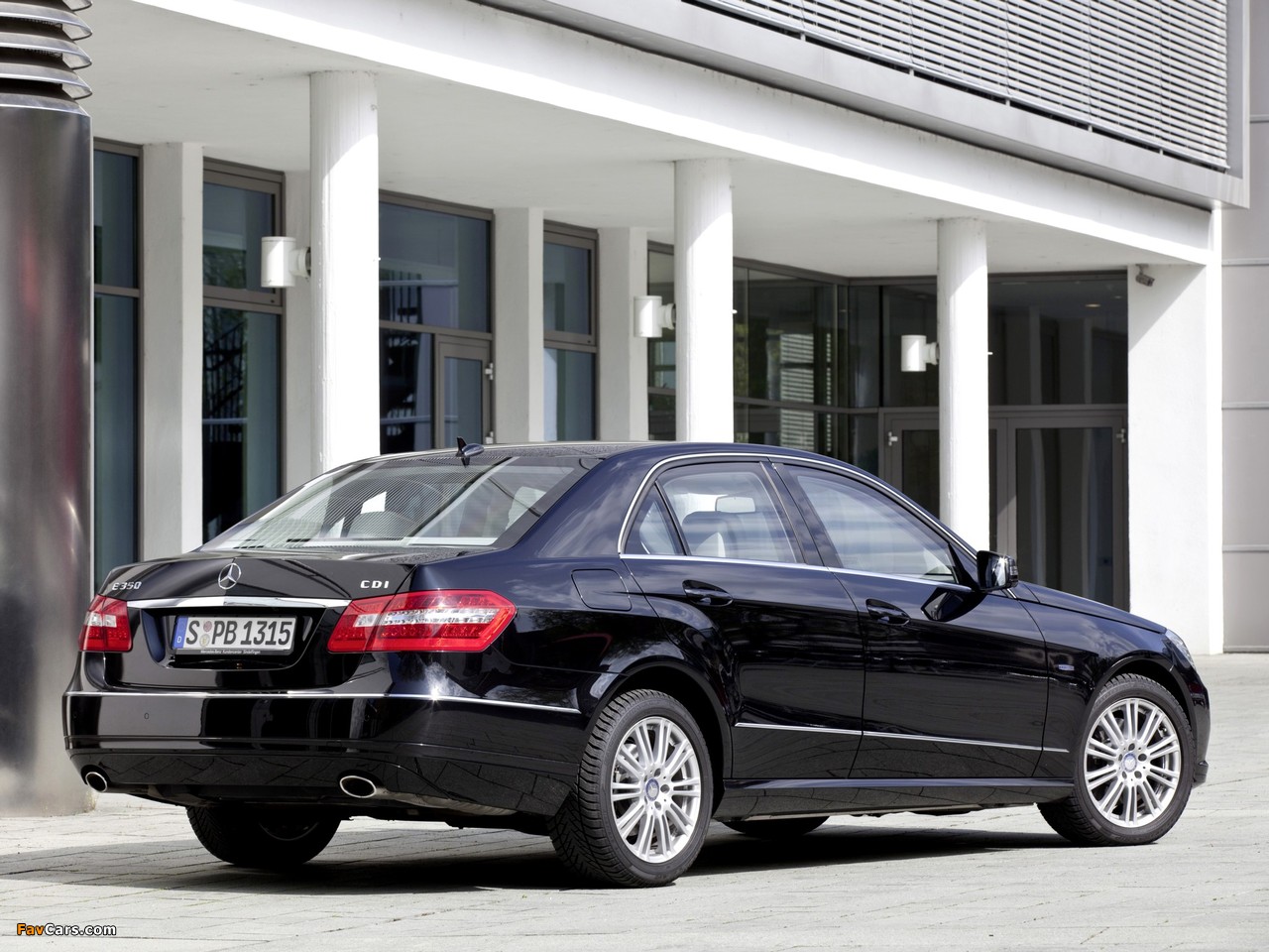 Mercedes-Benz E-Klasse Guard (W212) 2009–12 photos (1280 x 960)