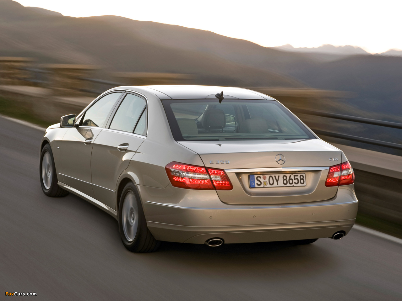 Mercedes-Benz E 350 CDI (W212) 2009–12 photos (1280 x 960)