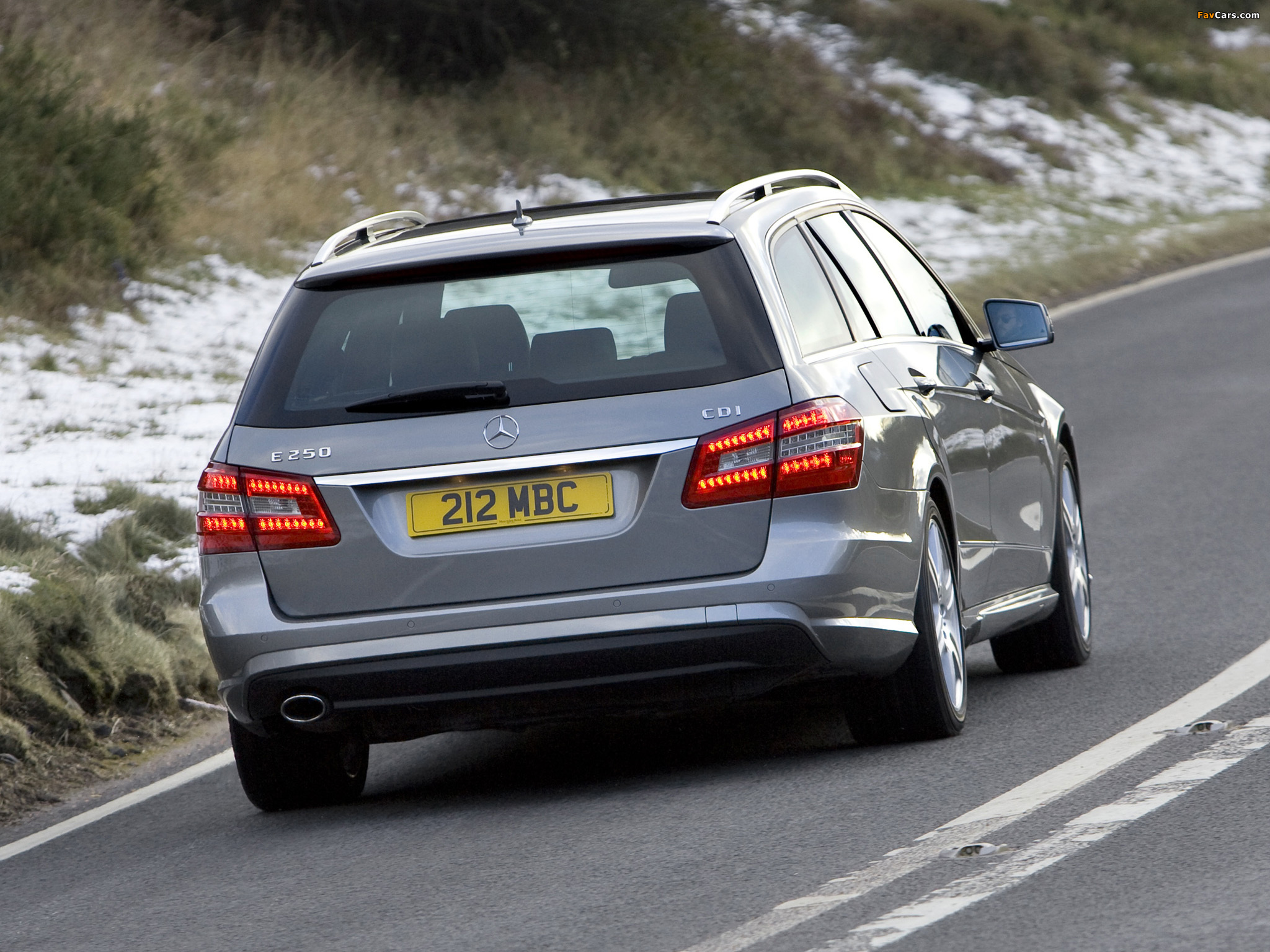 Mercedes-Benz E 250 CDI AMG Sports Package Estate UK-spec (S212) 2009–12 photos (2048 x 1536)