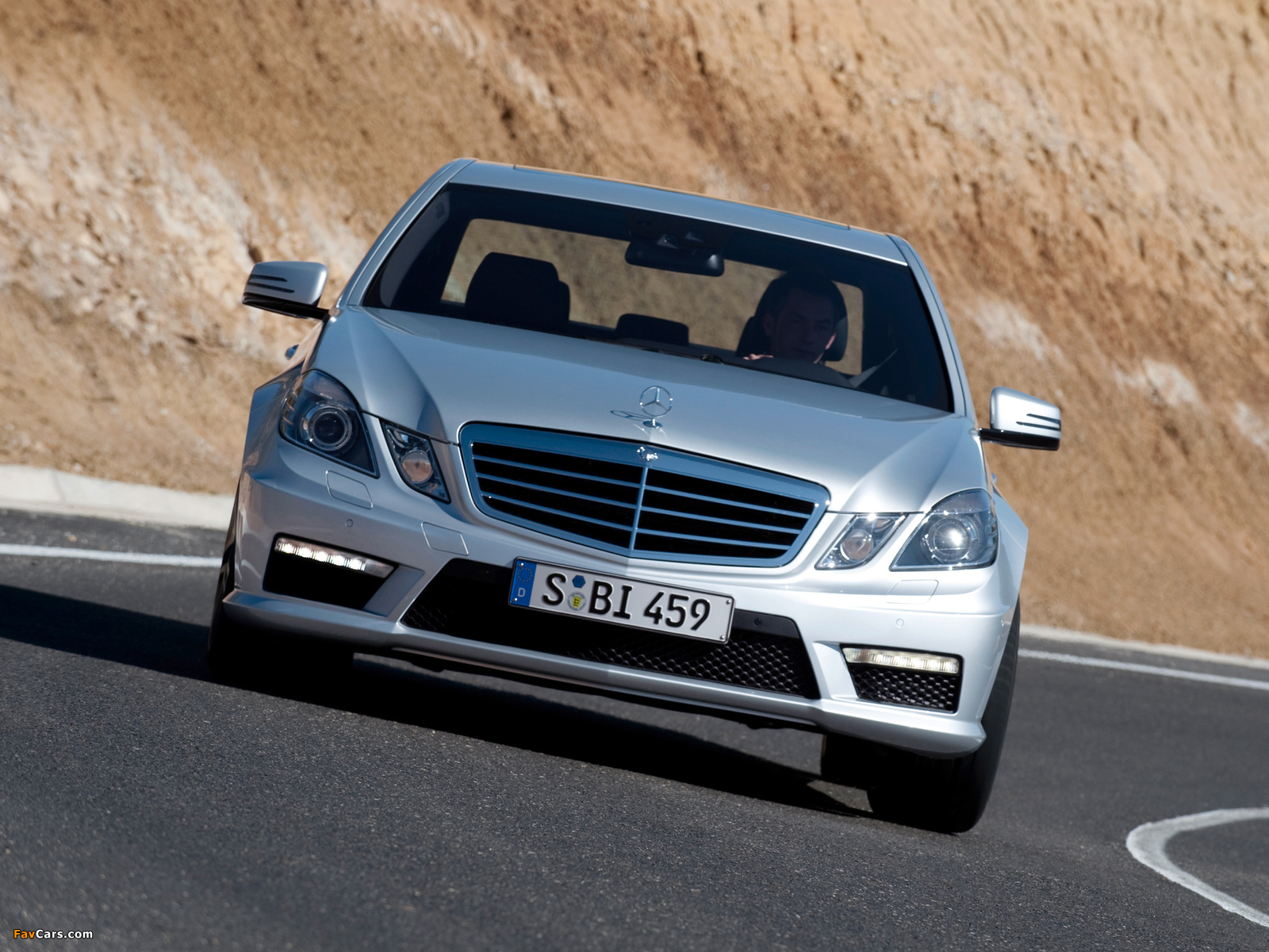 Mercedes-Benz E 63 AMG (W212) 2009–11 photos (1600 x 1200)