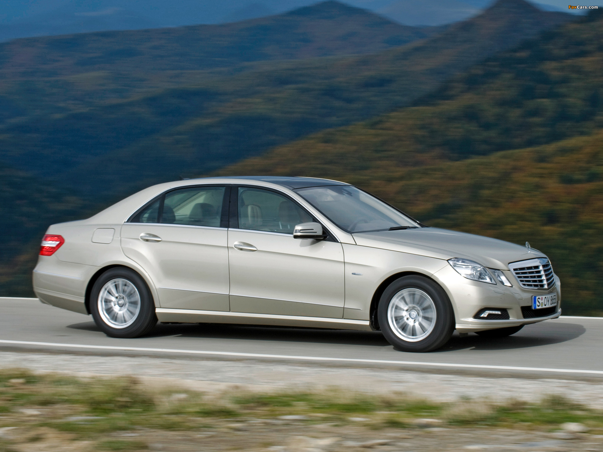 Mercedes-Benz E 350 CDI (W212) 2009–12 photos (2048 x 1536)