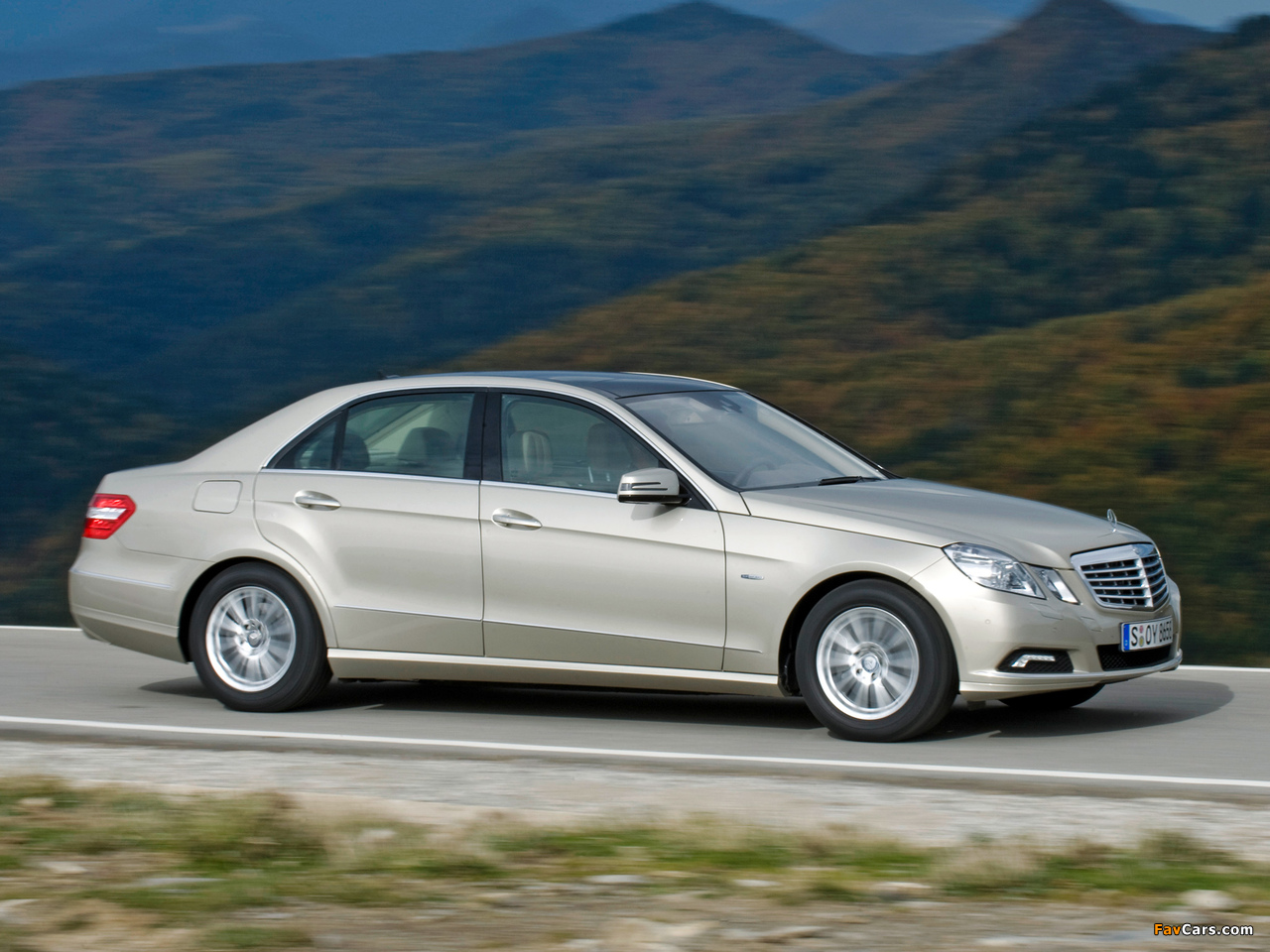 Mercedes-Benz E 350 CDI (W212) 2009–12 photos (1280 x 960)