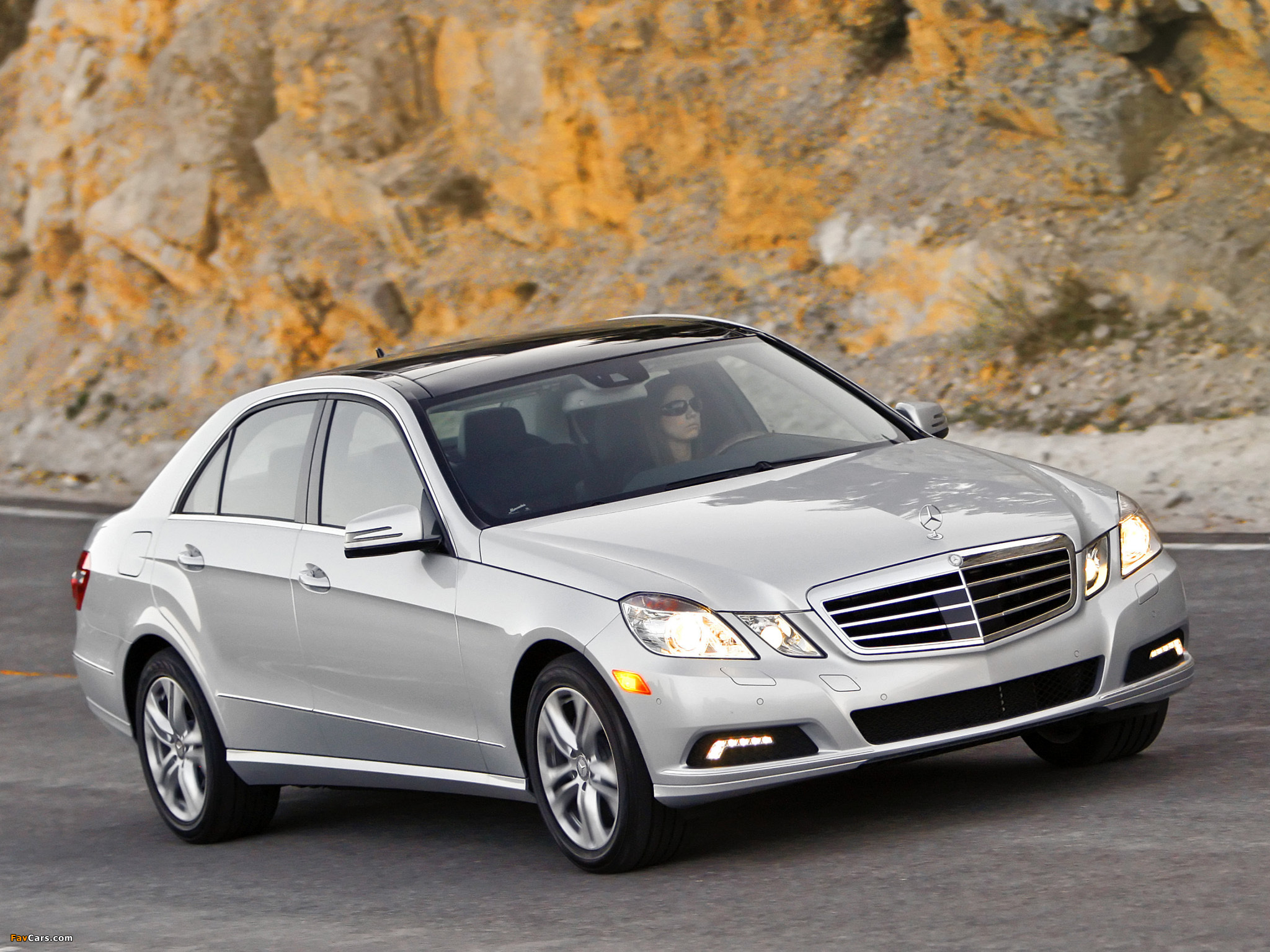 Mercedes-Benz E 350 US-spec (W212) 2009–12 photos (2048 x 1536)