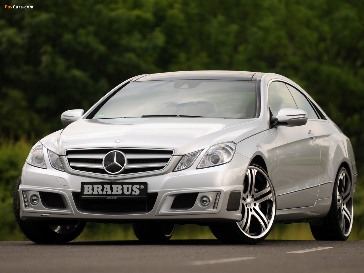 Brabus Mercedes-Benz E-Klasse Coupe (C207) 2009 photos (1280 x 960)