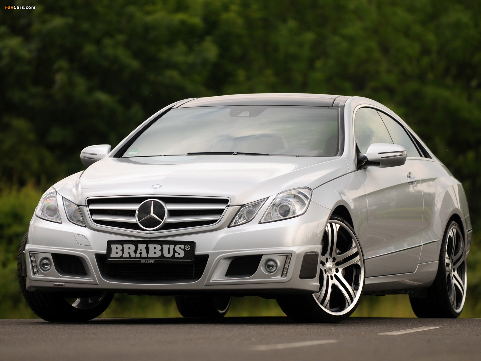 Brabus Mercedes-Benz E-Klasse Coupe (C207) 2009 photos (1600 x 1200)