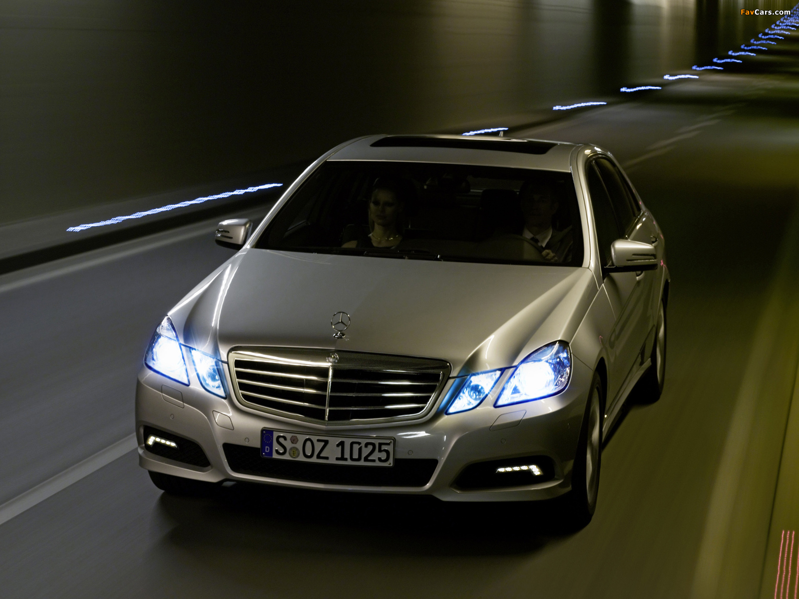 Mercedes-Benz E 500 (W212) 2009–12 photos (1600 x 1200)