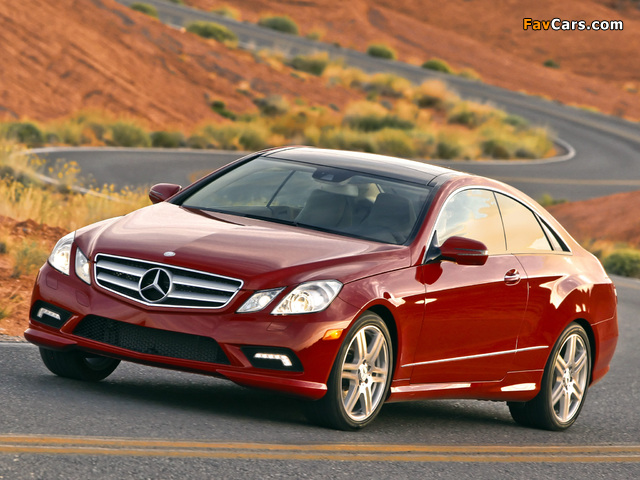 Mercedes-Benz E 550 Coupe AMG Sports Package US-spec (C207) 2009–12 photos (640 x 480)