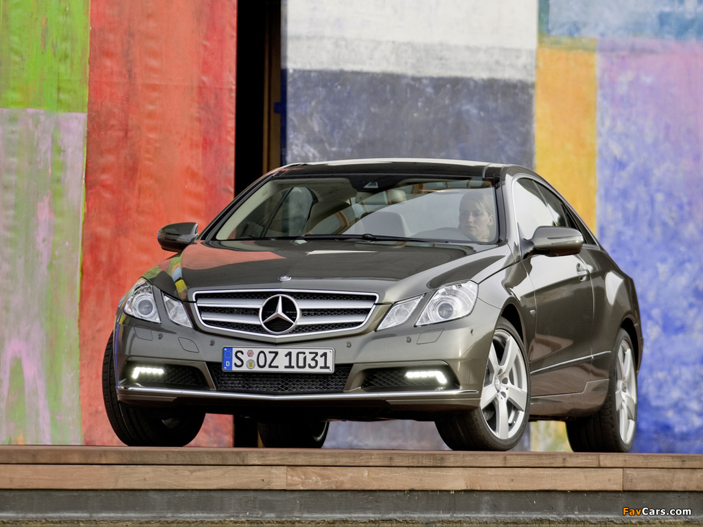 Mercedes-Benz E 350 CDI Coupe (C207) 2009–12 photos (1024 x 768)