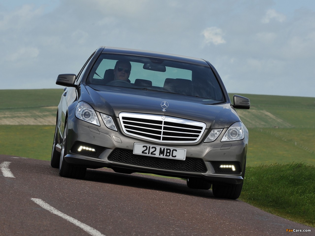 Mercedes-Benz E 220 CDI AMG Sports Package UK-spec (W212) 2009–12 photos (1280 x 960)