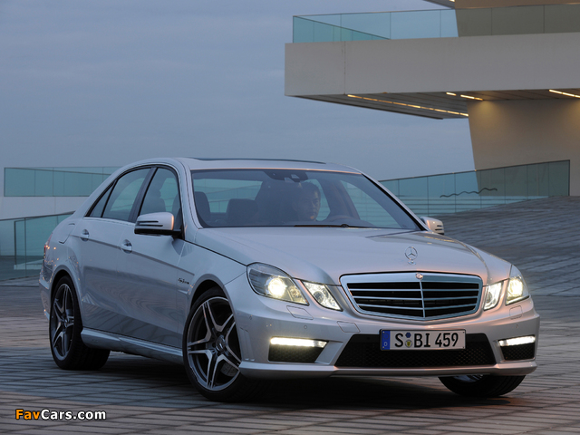 Mercedes-Benz E 63 AMG (W212) 2009–11 pictures (640 x 480)