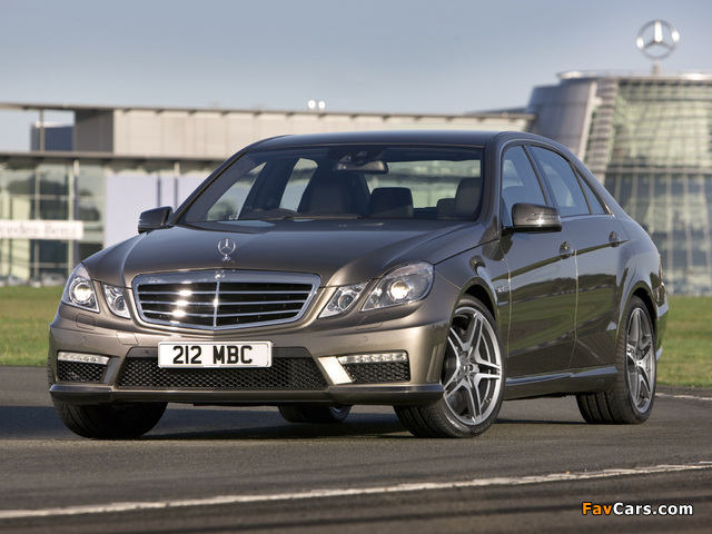 Mercedes-Benz E 63 AMG UK-spec (W212) 2009–11 pictures (640 x 480)