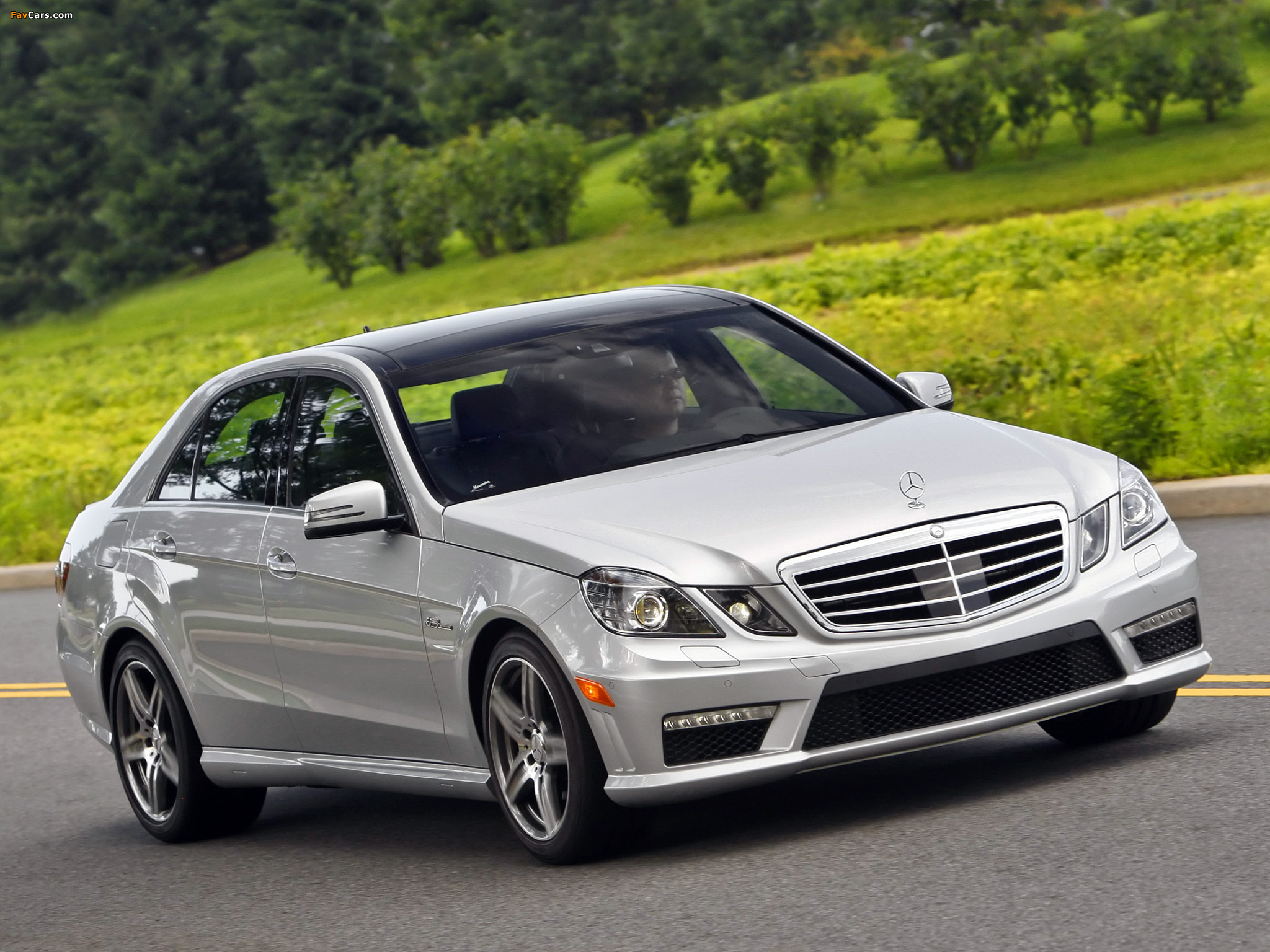 Mercedes-Benz E 63 AMG US-spec (W212) 2009–11 pictures (2048 x 1536)