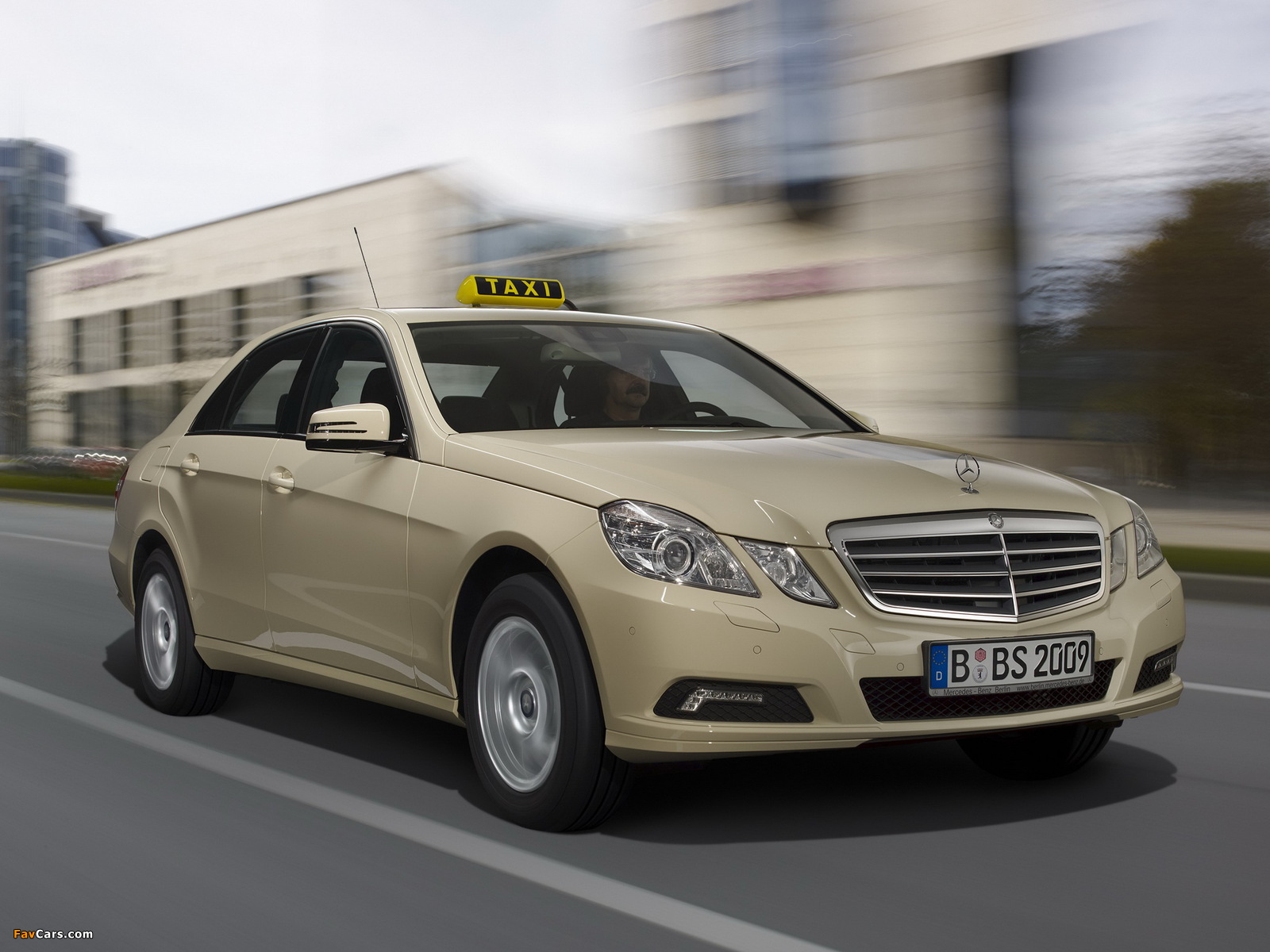 Mercedes-Benz E-Klasse Taxi (W212) 2009–12 pictures (1600 x 1200)