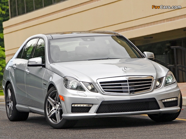 Mercedes-Benz E 63 AMG US-spec (W212) 2009–11 pictures (640 x 480)