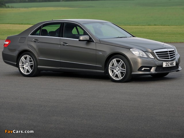 Mercedes-Benz E 220 CDI AMG Sports Package UK-spec (W212) 2009–12 pictures (640 x 480)