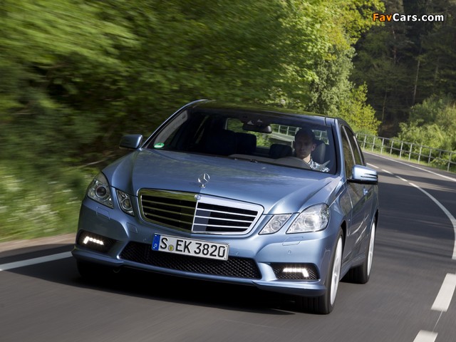 Mercedes-Benz E 500 AMG Sports Package (W212) 2009–12 wallpapers (640 x 480)