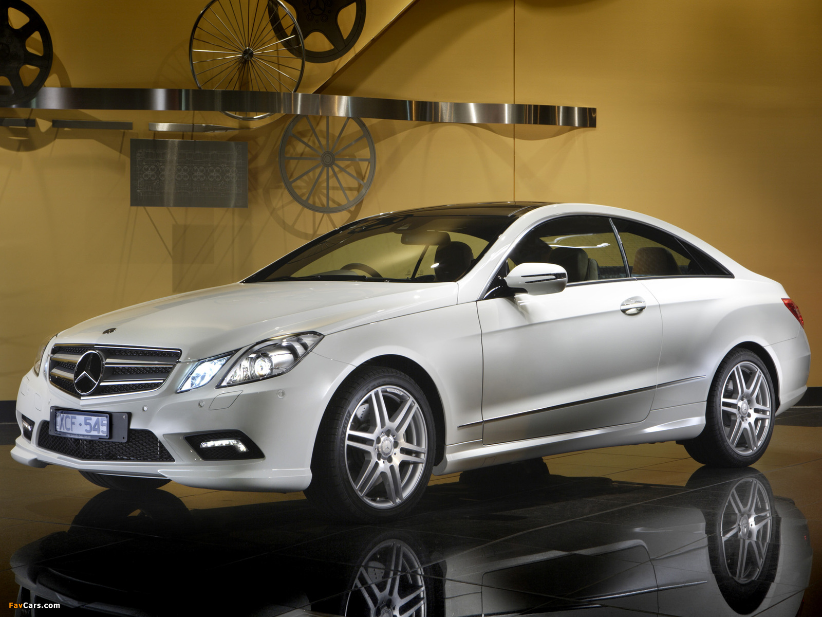 Mercedes-Benz E 500 Coupe AMG Sports Package AU-spec (C207) 2009–12 wallpapers (1600 x 1200)