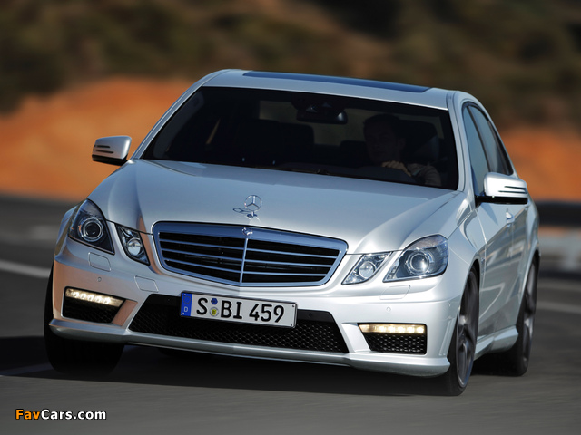 Mercedes-Benz E 63 AMG (W212) 2009–11 wallpapers (640 x 480)