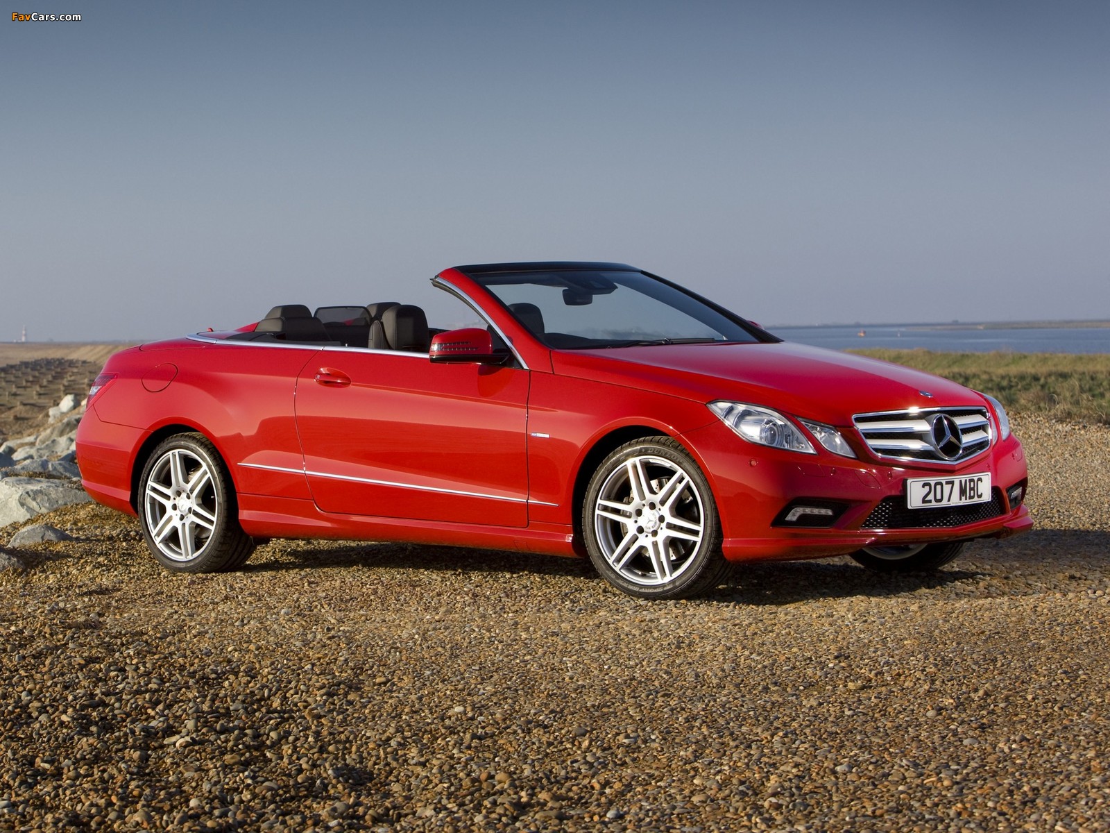 Mercedes-Benz E 250 CGI Cabrio AMG Sports Package UK-spec (A207) 2010–12 images (1600 x 1200)