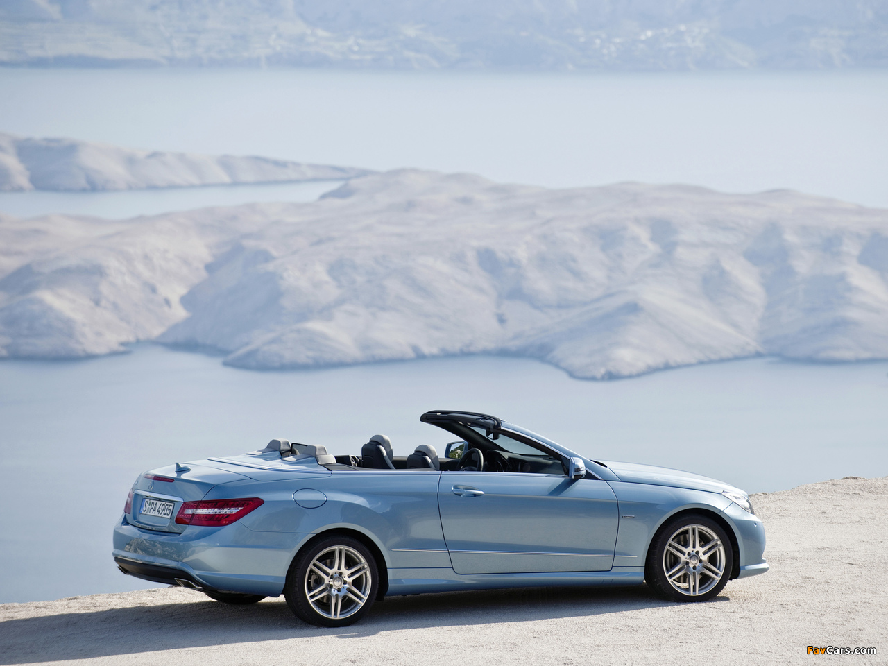 Mercedes-Benz E 500 Cabrio AMG Sports Package (A207) 2010–12 images (1280 x 960)