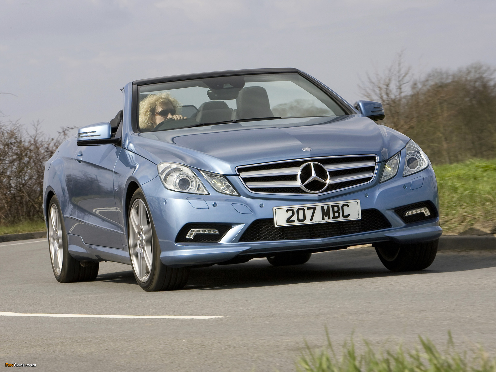 Mercedes-Benz E 250 CDI Cabrio AMG Sports Package UK-spec (A207) 2010–12 images (1600 x 1200)