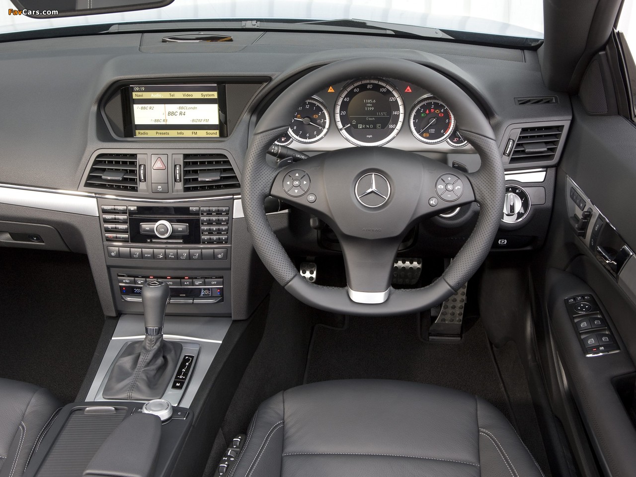 Mercedes-Benz E 250 CDI Cabrio AMG Sports Package UK-spec (A207) 2010–12 images (1280 x 960)