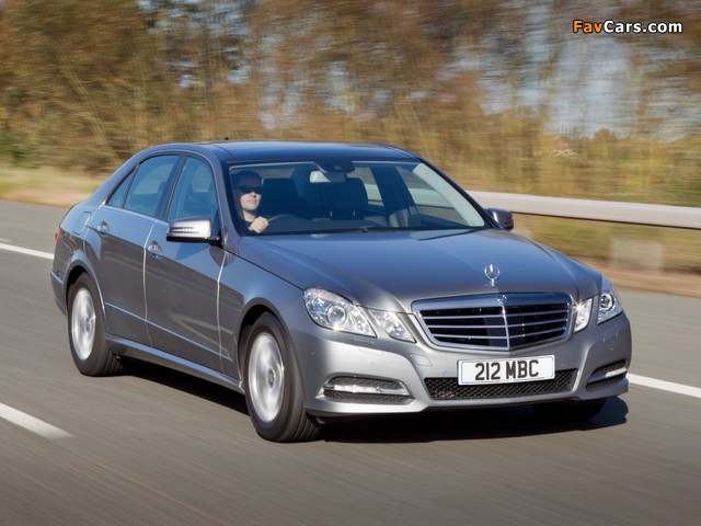 Mercedes-Benz E 300 BlueTec Hybrid UK-spec (W212) 2010–12 photos (640 x 480)