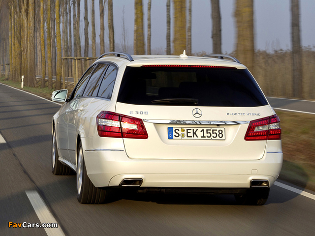 Mercedes-Benz E 300 BlueTec Hybrid Estate (S212) 2010–12 photos (640 x 480)