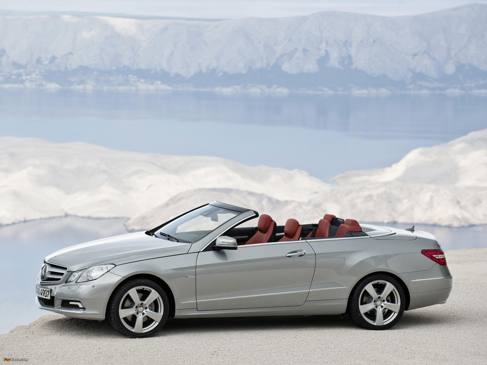 Mercedes-Benz E 350 CGI Cabrio (A207) 2010–12 pictures (2048 x 1536)