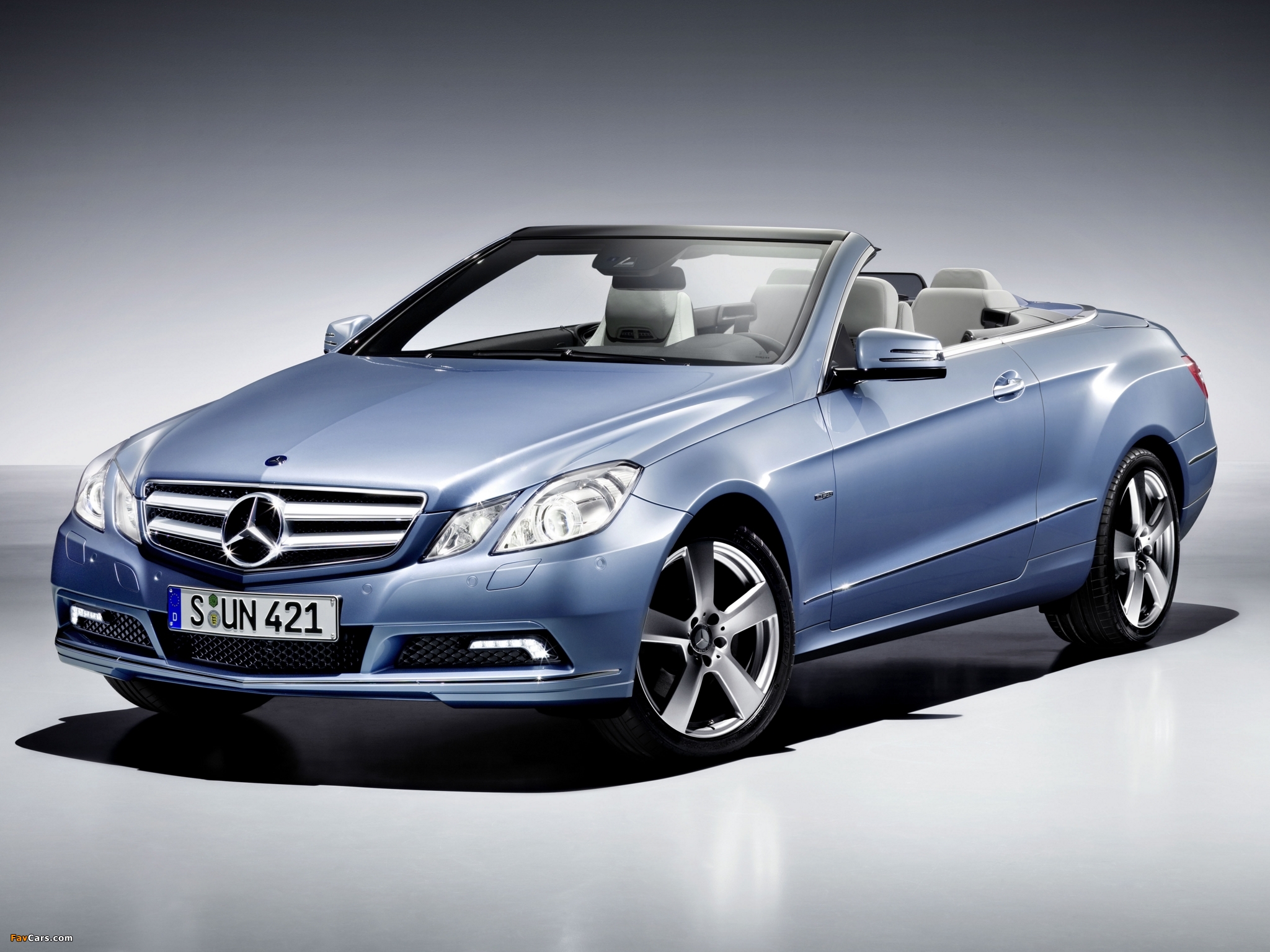 Mercedes-Benz E 350 CGI Cabrio (A207) 2010–12 pictures (2048 x 1536)