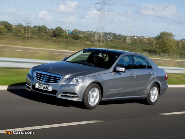 Mercedes-Benz E 300 BlueTec Hybrid UK-spec (W212) 2010–12 pictures (640 x 480)