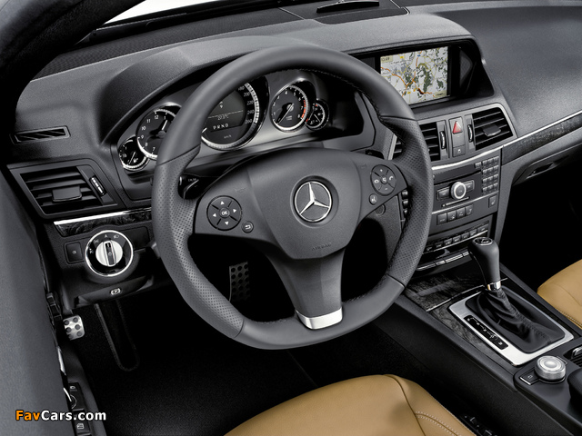 Mercedes-Benz E 500 Cabrio AMG Sports Package (A207) 2010–12 pictures (640 x 480)