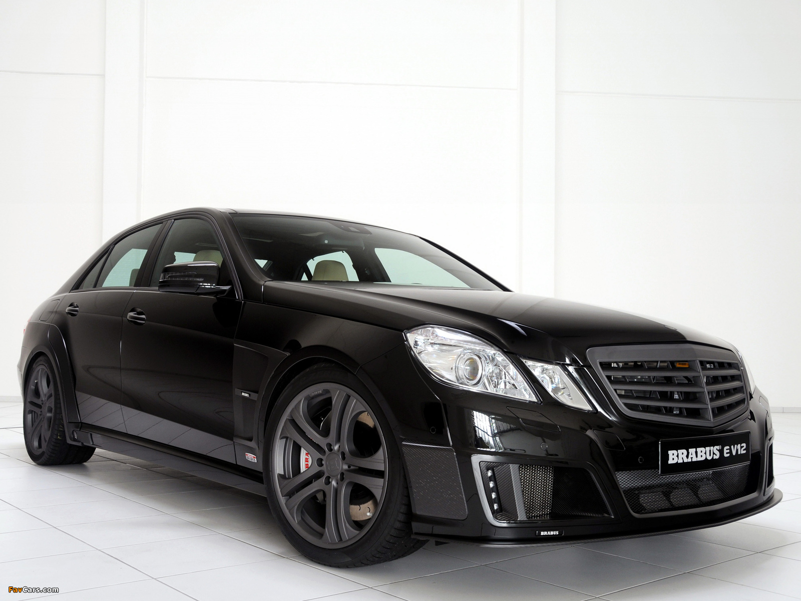 Brabus E V12 (W212) 2010 pictures (1600 x 1200)