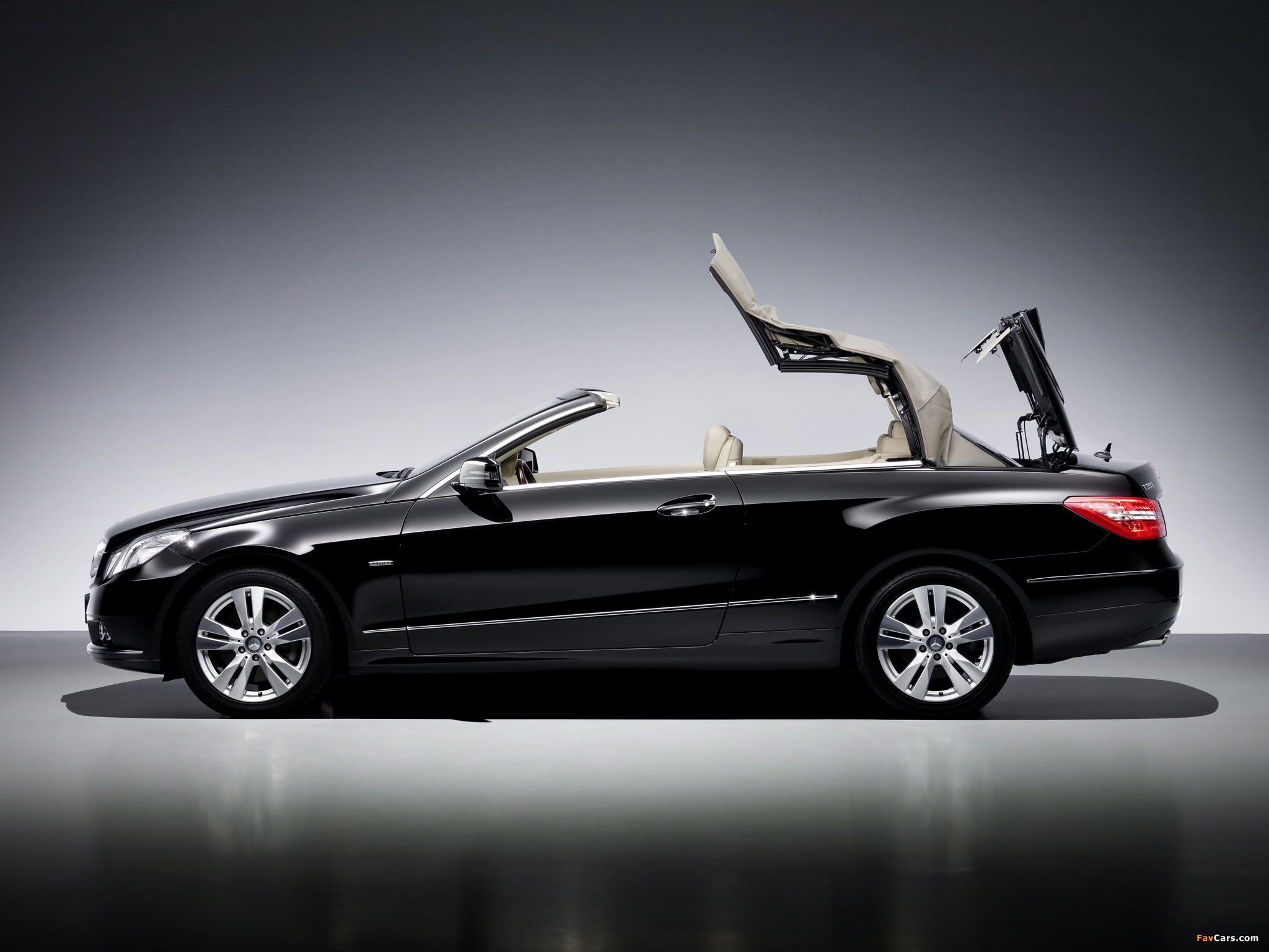 Mercedes-Benz E 350 CGI Cabrio (A207) 2010–12 wallpapers (2048 x 1536)