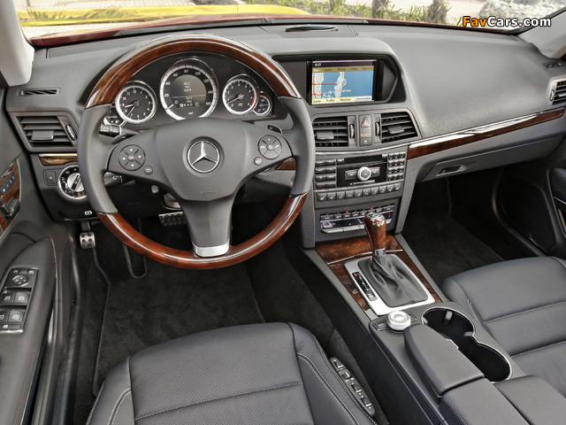 Mercedes-Benz E 550 Cabrio AMG Sports Package (A207) 2010–12 wallpapers (640 x 480)