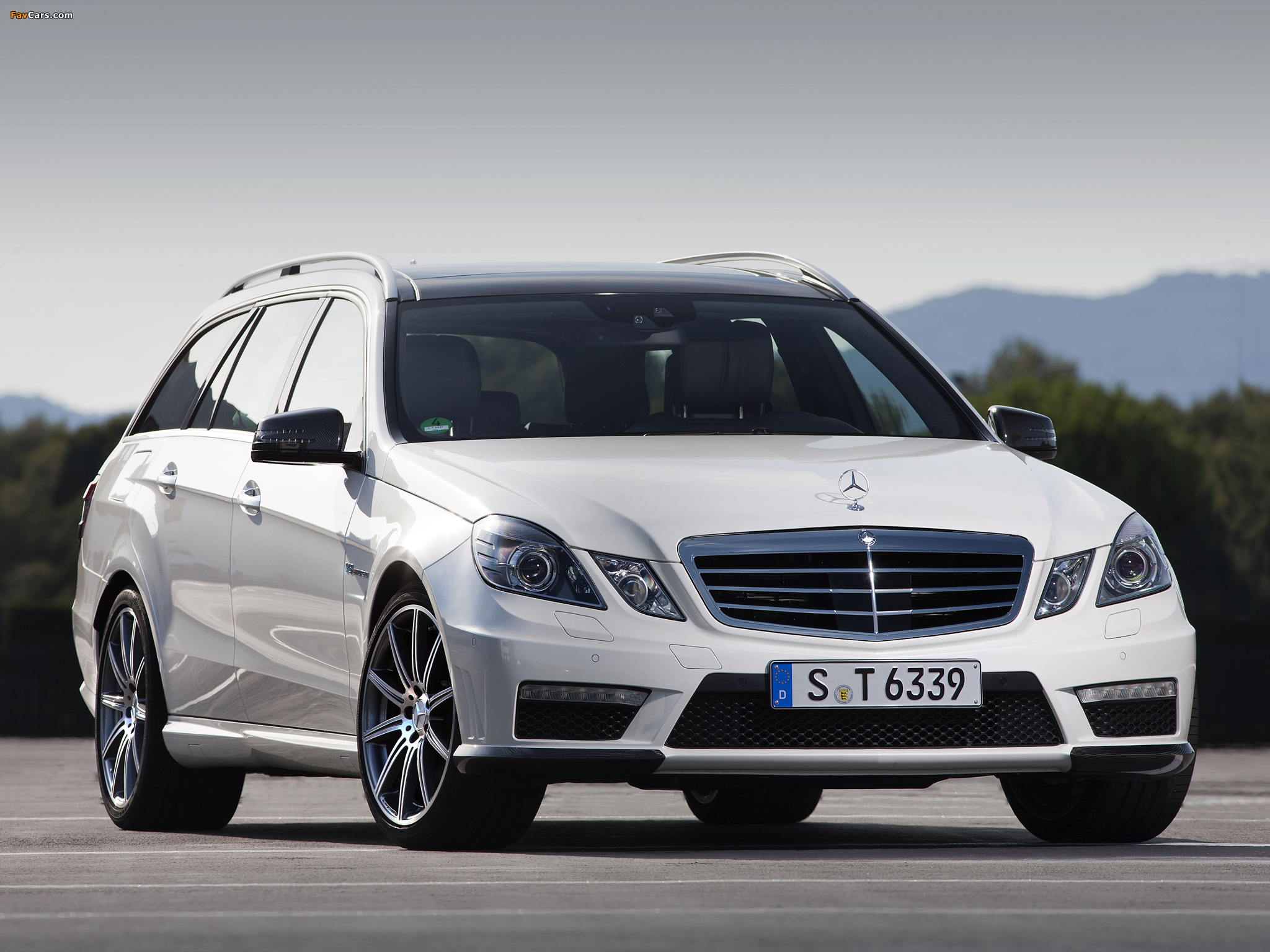 Mercedes-Benz E 63 AMG Estate (S212) 2011–12 images (2048 x 1536)