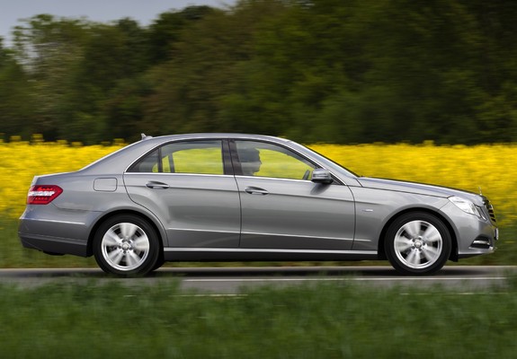 Mercedes-Benz E 200 NGT (W212) 2011–12 images