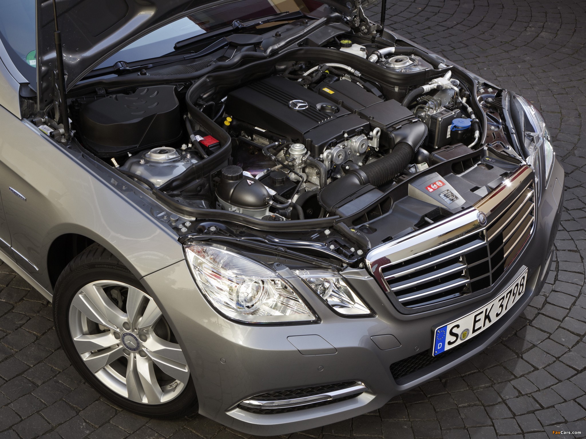 Mercedes-Benz E 200 NGT (W212) 2011–12 pictures (2048 x 1536)
